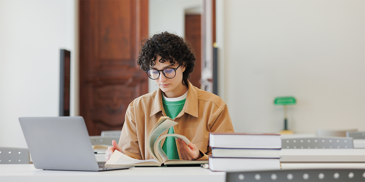 Learning Management Systems: Redefining Education and Workforce Development in the Digital Era